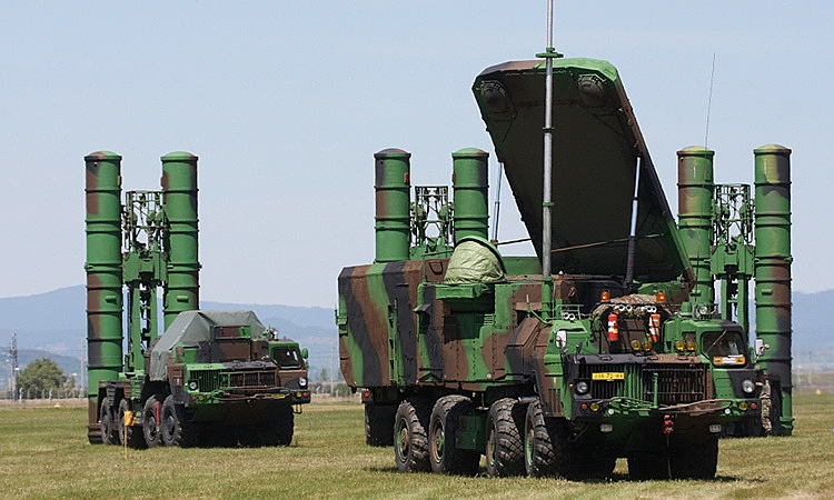 Slovakia says it has given S-300 air defence system to Ukraine