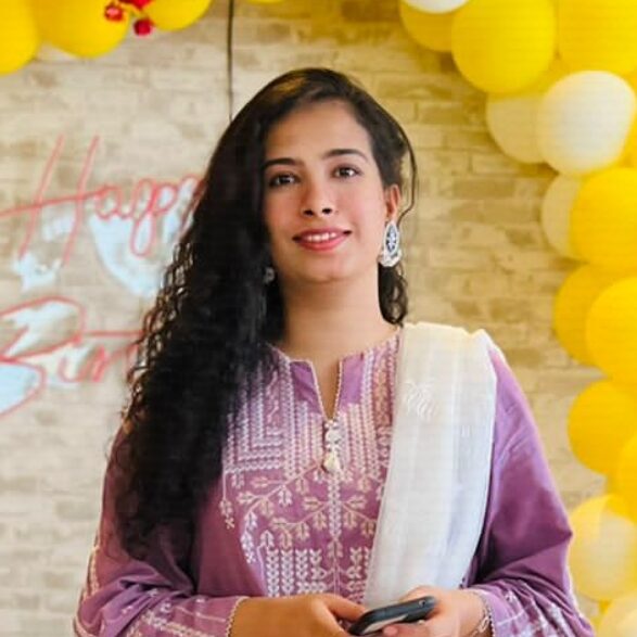 Picture of Mahnoor Inayat