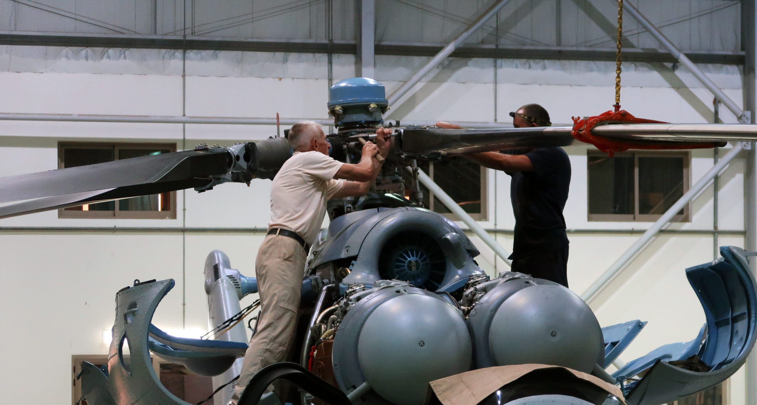 Paramount and AAL Group Successfully Completed First Testing Phase of Composite Blades for Mi-Type Helicopters