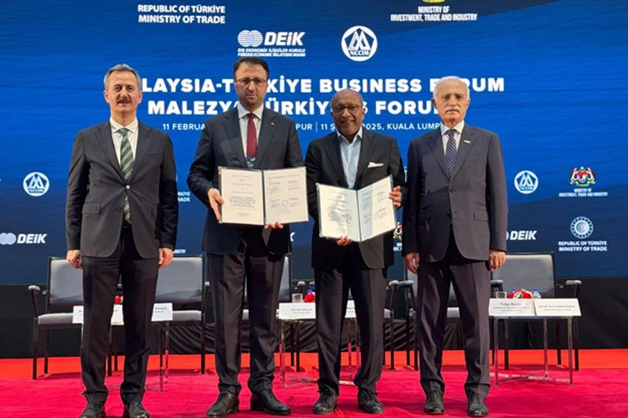ASELSAN Strengthens Defense Ties with Malaysia at LIMA 2025