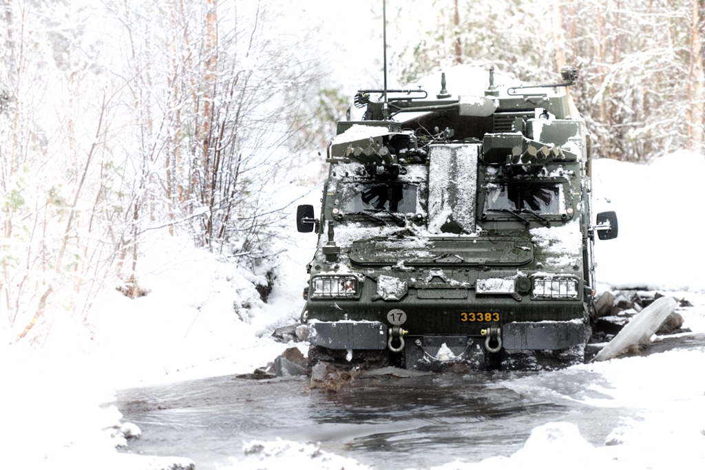 BAE Systems and IDV Sign MoU to Collaborate on BvS10 Vehicle for Italian Market