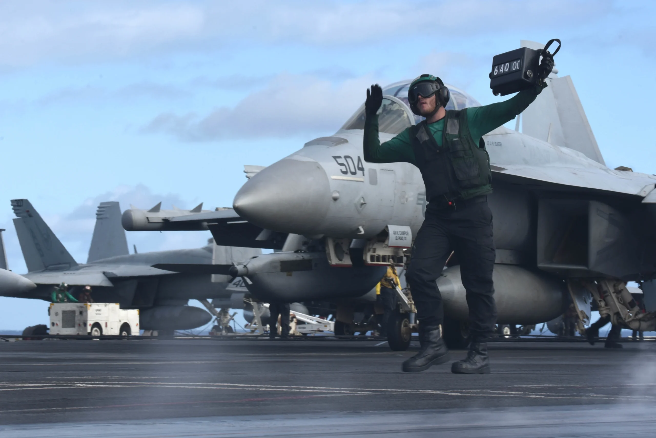 Raytheon Secures $580 Million U.S. Navy Contract for Next Generation Jammer Mid-Band System