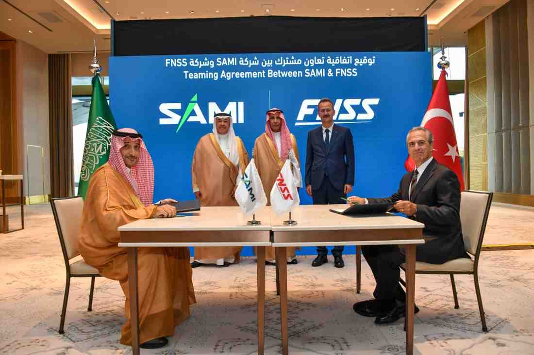 FNSS and SAMI LAND Sign Agreement to Localize 8x8 Armoured Vehicle Production in Saudi Arabia