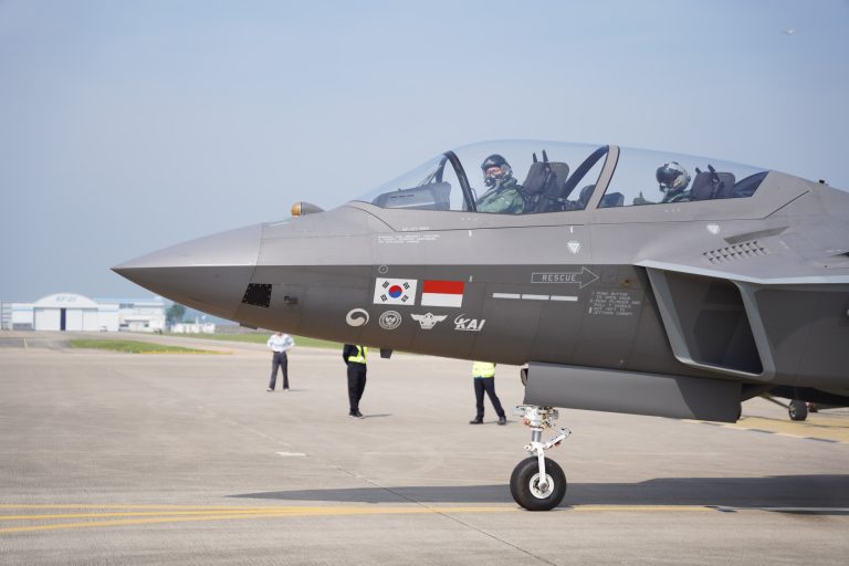 Indonesian Air Force Pilot Successfully Completes Maiden Flight of KF-21 Fighter Prototype