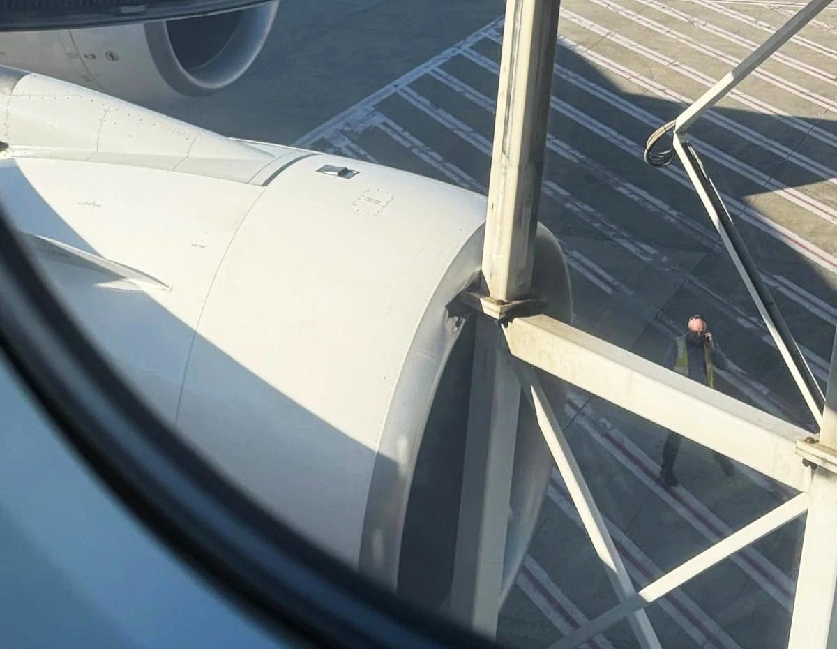 Qantas A380 Engine Damaged After Aerobridge Strikes at Sydney Airport
